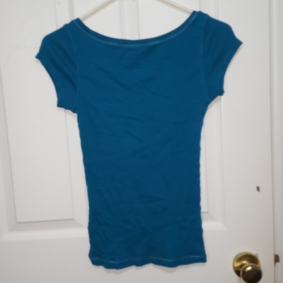 (3 FOR $20) Old Navy T-shirt SUPER COMFY!!! - Picture 2 of 3